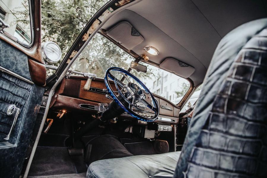 Интерьер Hudson Commodore Eight Club Coupe by ICON 2019 года  (фото 34 из 40)